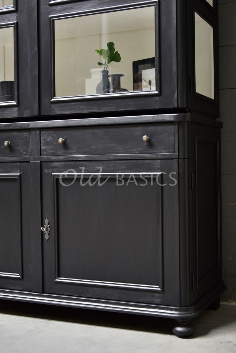 Detail van Vitrinekast Amiens, 2 deuren, RAL9005, zwart, materiaal hout
